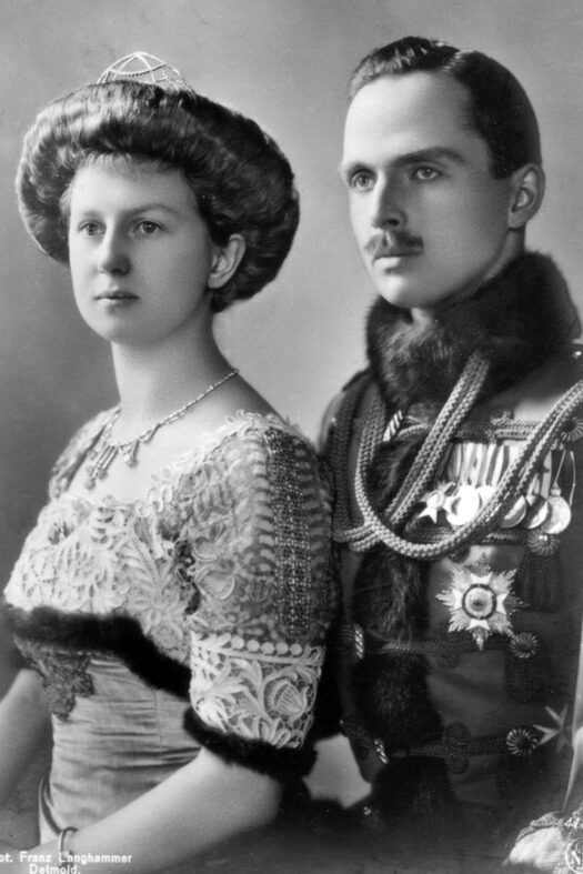 Carl Eduard Herzog von Sachsen-Coburg und Gotha und Prinzessin Viktoria Adelheid von Schleswig-Holstein-Sonderburg-Glücksburg