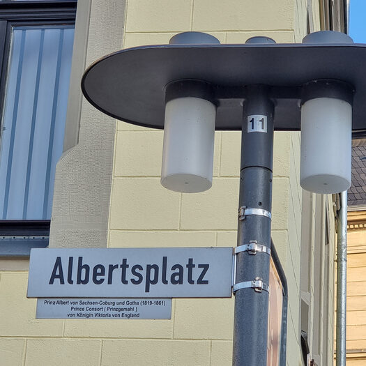 Straßenschild Albertsplatz