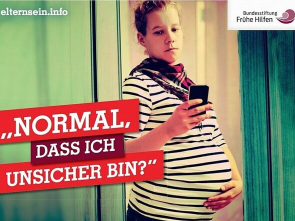 Titelbild des Internetportals elternsein.info: eine Schwangere macht eine Selfie