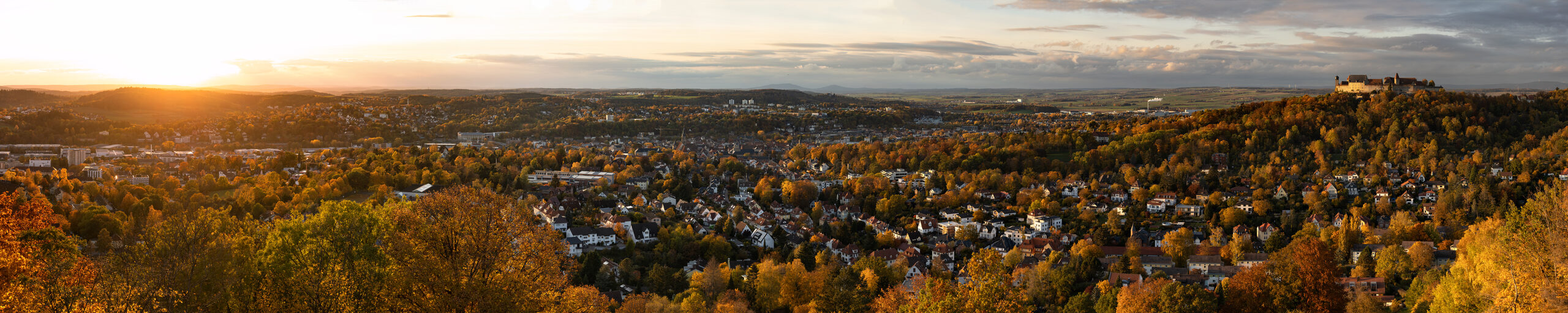 Überblick über Coburg im Herbst