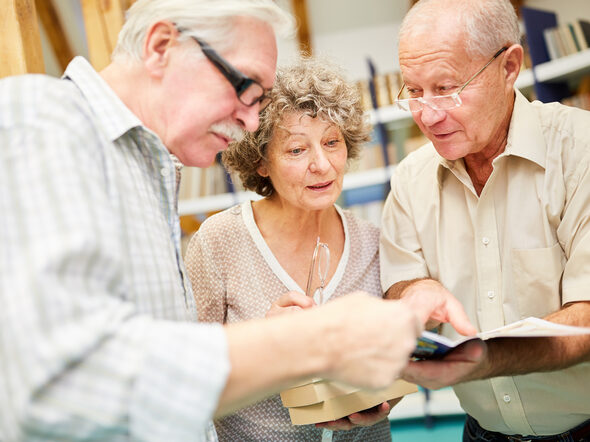 Group,Of,Seniors,In,The,Library,In,The,Retirement,Home