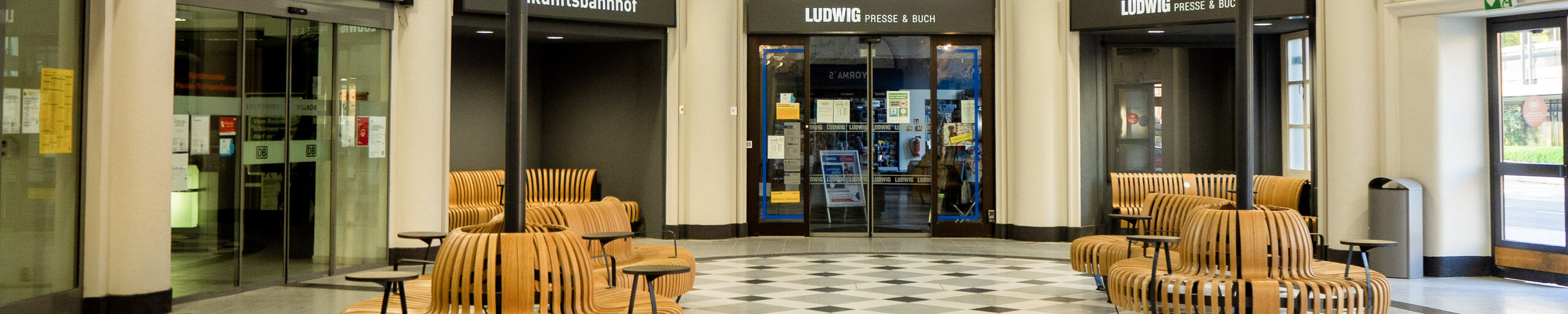Blick in die neugestaltete Bahnhofshalle