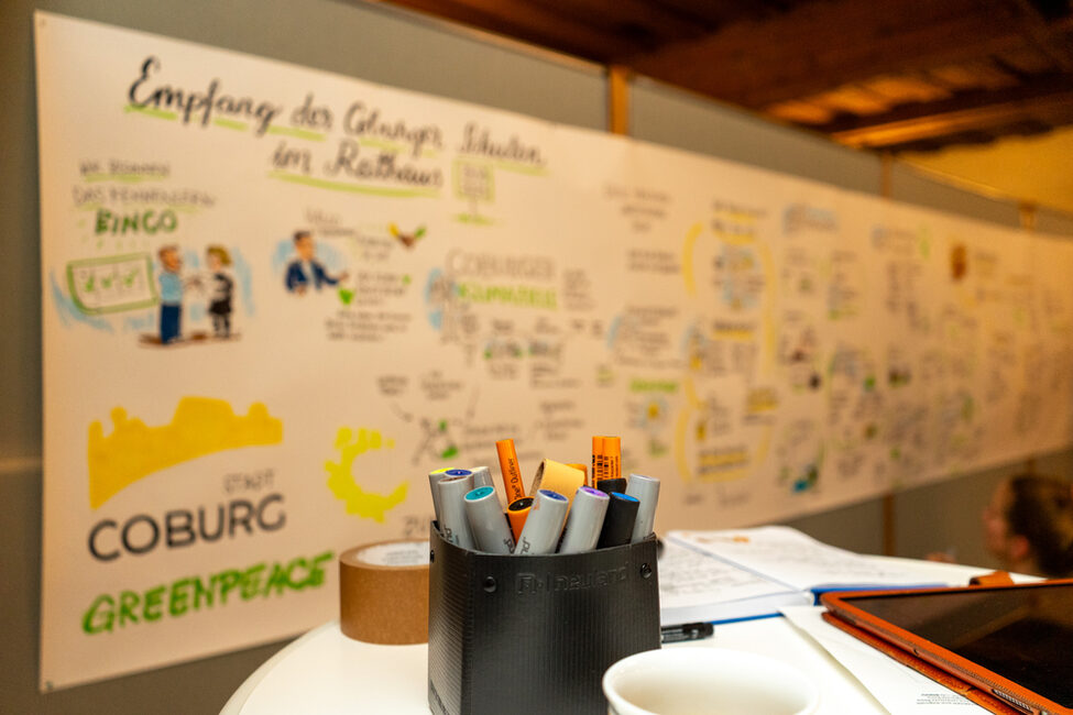 Im Zuge des Projekts Schools for Earth lud die Stadt die Coburger Schulen in den Rathaussaal ein.