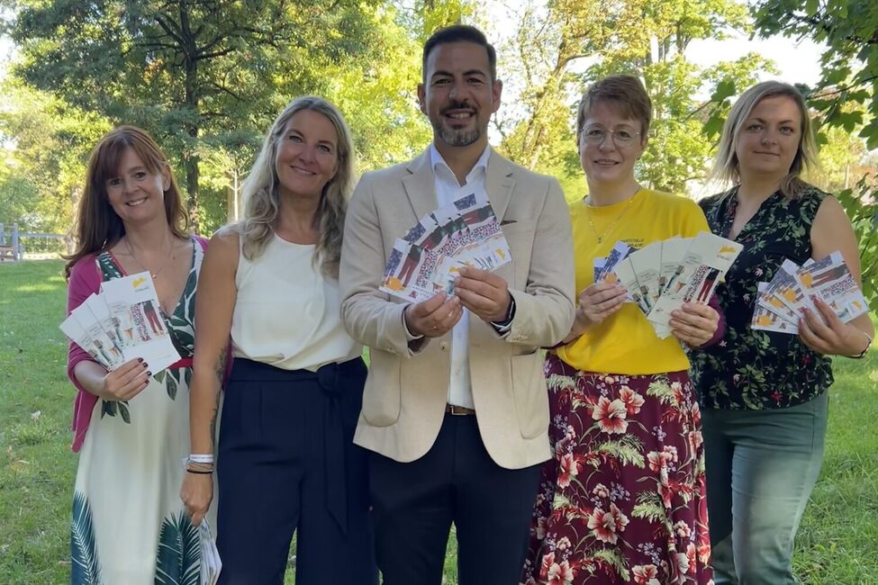 v.l. Bianca Haischberger (Leiterin Stabsstelle Demografie, Bildung & Familie), Karin Burkhardt (Kinderbeauftragte der Stadt Coburg), 3. Bürgermeister Can Aydin, Dana Helbig und Hanna Waller (beide Stabsstelle Demografie, Bildung & Familie)