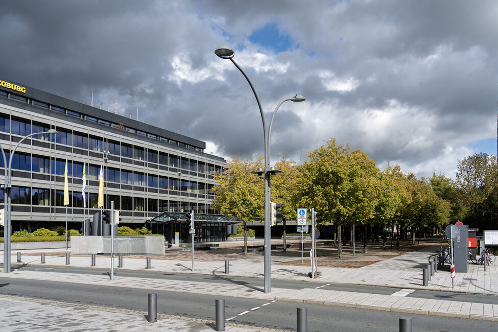 Der Bahnhofsplatz in Coburg.