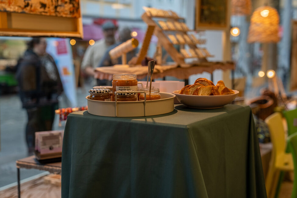 Eröffnung Schauplatz