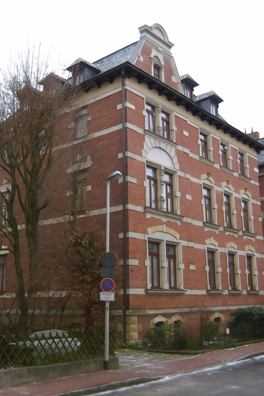 Wohnhaus der Familie Altmann in der Kreuzwehrstraße